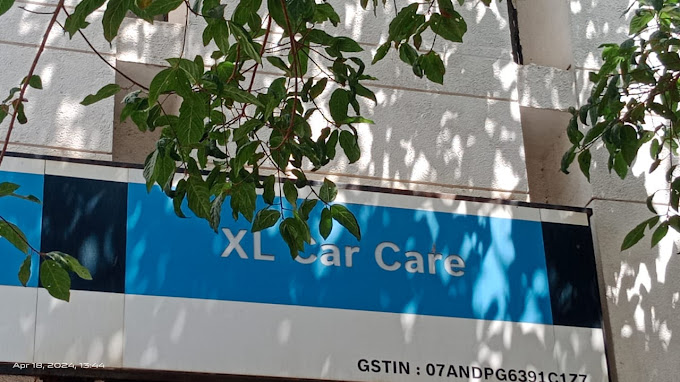 xl car care company name hoarding